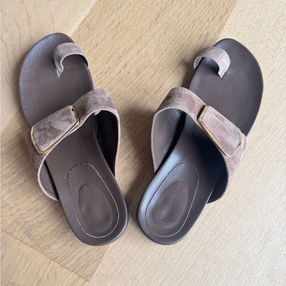 Manolo Blahnik brown suede sandals excellent like new